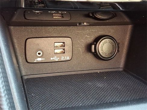 Used 2023 Subaru Forester Limited image 28