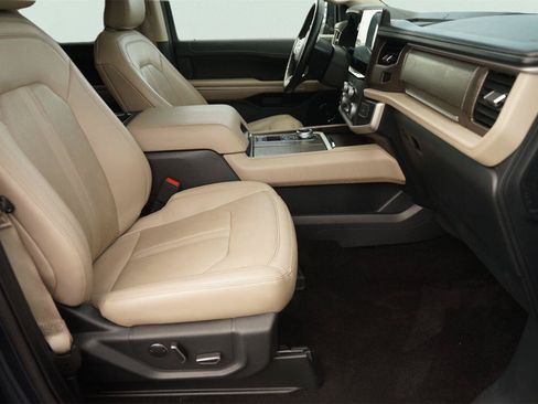Used 2022 Ford Expedition Max Limited RWD image 21