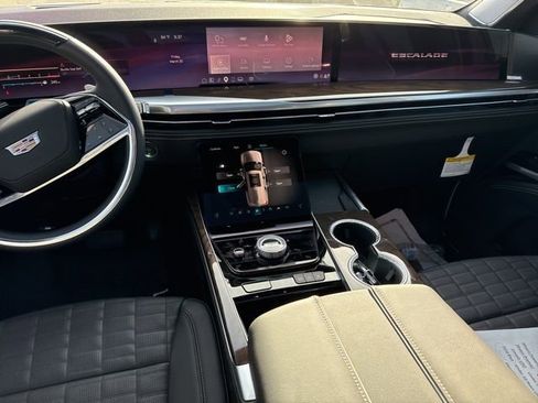 Used 2026 Cadillac Escalade Platinum Sport w/ LPO, ONYX Package image 14