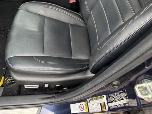 Used 2017 Toyota Camry XLE FWD image 19