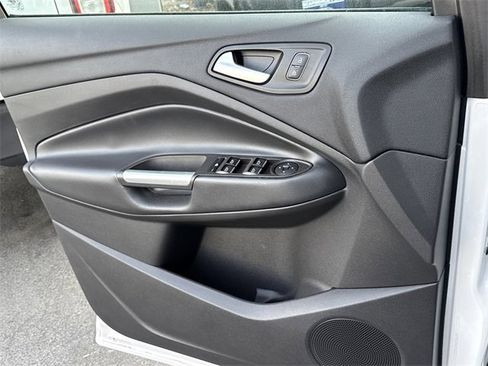 Used 2019 Ford Escape SEL image 24