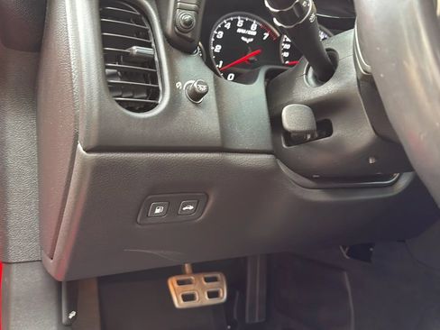 Used 2009 Chevrolet Corvette Coupe RWD image 30