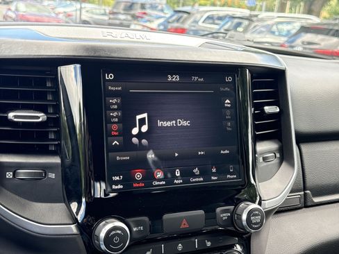 Used 2019 RAM 1500 Big Horn AWD/4WD image 18