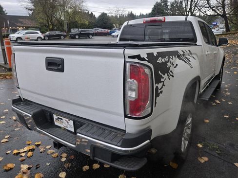 Used 2015 GMC Canyon SLE image 5