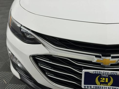 Used 2022 Chevrolet Malibu LT FWD image 5