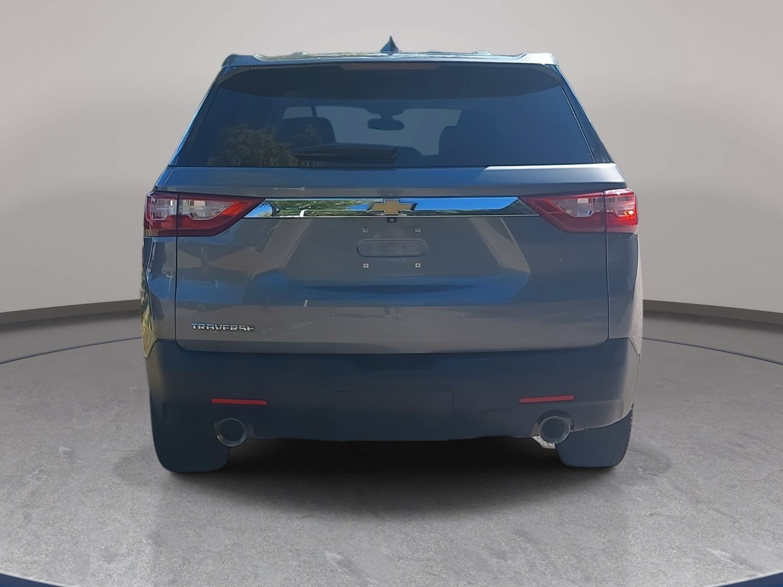 Used 2021 Chevrolet Traverse LS FWD image 6
