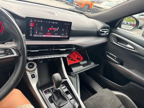 Certified 2023 Dodge Hornet GT w/ Track Pack AWD/4WD image 24