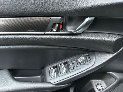 Used 2022 Honda Accord Sport Special Edition image 12