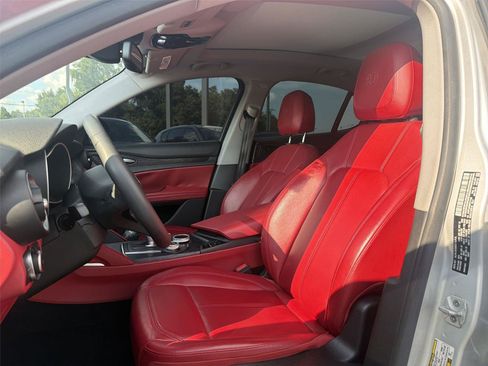 Used 2019 Alfa Romeo Stelvio w/ Nero Edizione RWD image 11