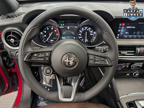 Used 2023 Alfa Romeo Stelvio Ti AWD/4WD image 20
