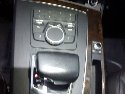 Used 2020 Audi Q5 2.0T Premium image 9