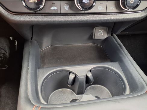 Used 2024 Honda HR-V Sport image 8