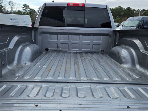 Used 2019 RAM 1500 Big Horn image 28