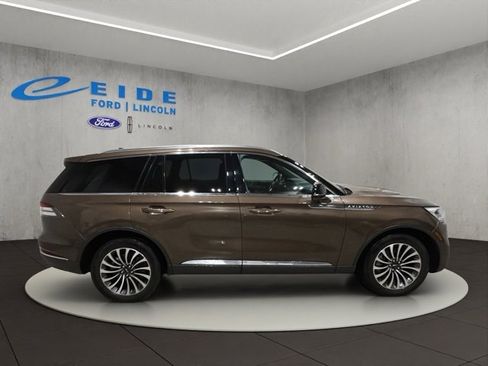Used 2022 Lincoln Aviator Reserve w/ Equipment Group 201A image 5