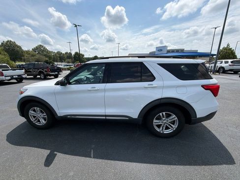 Used 2020 Ford Explorer XLT RWD image 16