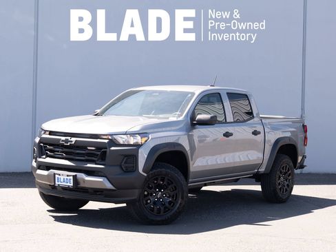 Used 2024 Chevrolet Colorado Trail Boss w/ Advanced Trailering Package AWD/4WD image 1