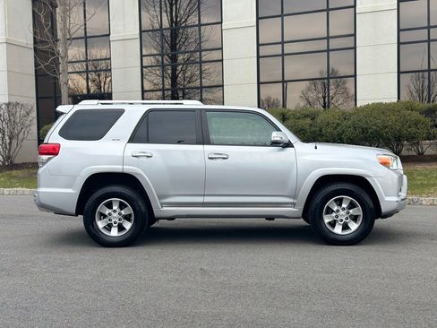 Used 2011 Toyota 4Runner SR5 image 8