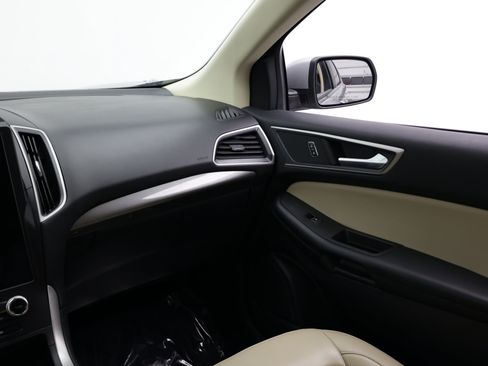 Used 2024 Ford Edge SEL AWD/4WD image 30