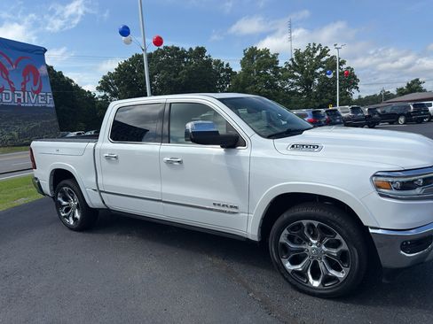 Used 2022 RAM 1500 Limited AWD/4WD image 4