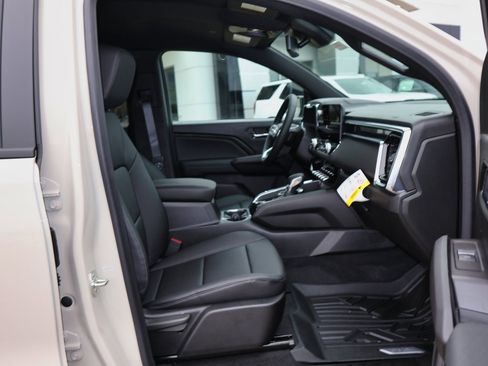 New 2026 GMC Canyon Elevation w/ Convenience Package image 26