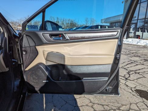 Used 2017 Subaru Legacy 2.5i Limited image 29