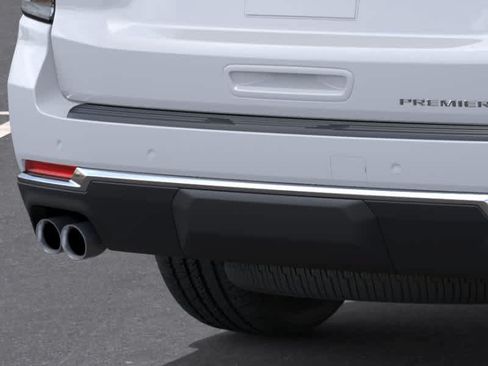 New 2026 Chevrolet Suburban Premier AWD/4WD image 14