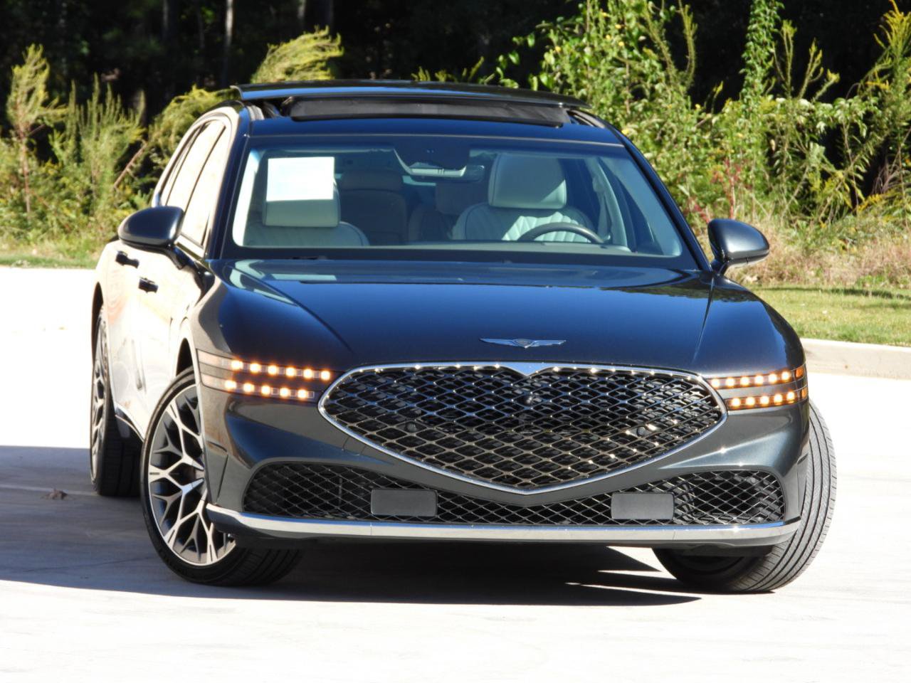 Used 2023 Genesis G90 3.5T AWD/4WD image 31