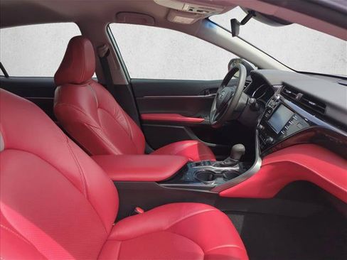 Used 2019 Toyota Camry LE FWD image 22