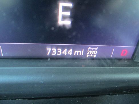 Certified 2022 Chevrolet Silverado 3500 LT w/ Convenience Package image 26