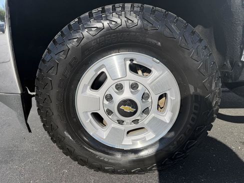 Used 2017 Chevrolet Silverado 2500 W/T w/ WT Fleet Convenience Package AWD/4WD image 18