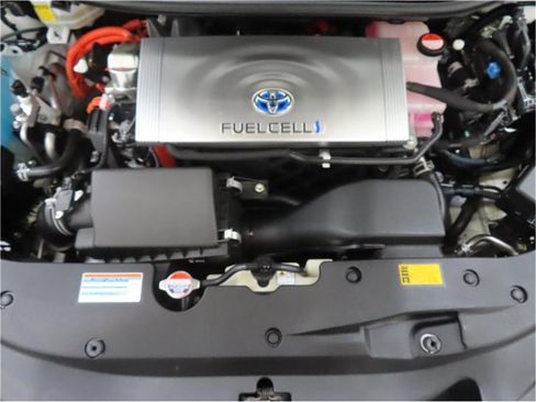 Used 2017 Toyota Mirai image 27