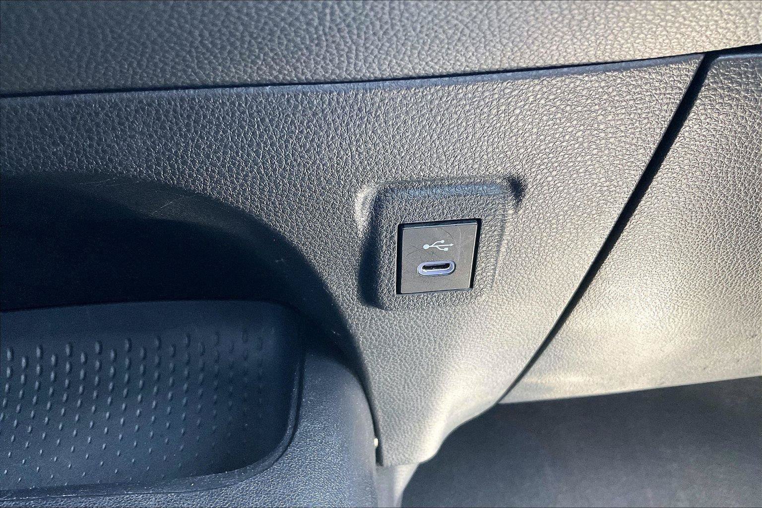 Used 2024 Toyota Corolla LE FWD image 31