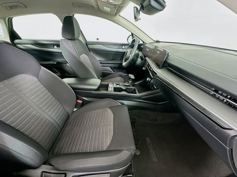 Used 2025 Kia K5 LXS image 29