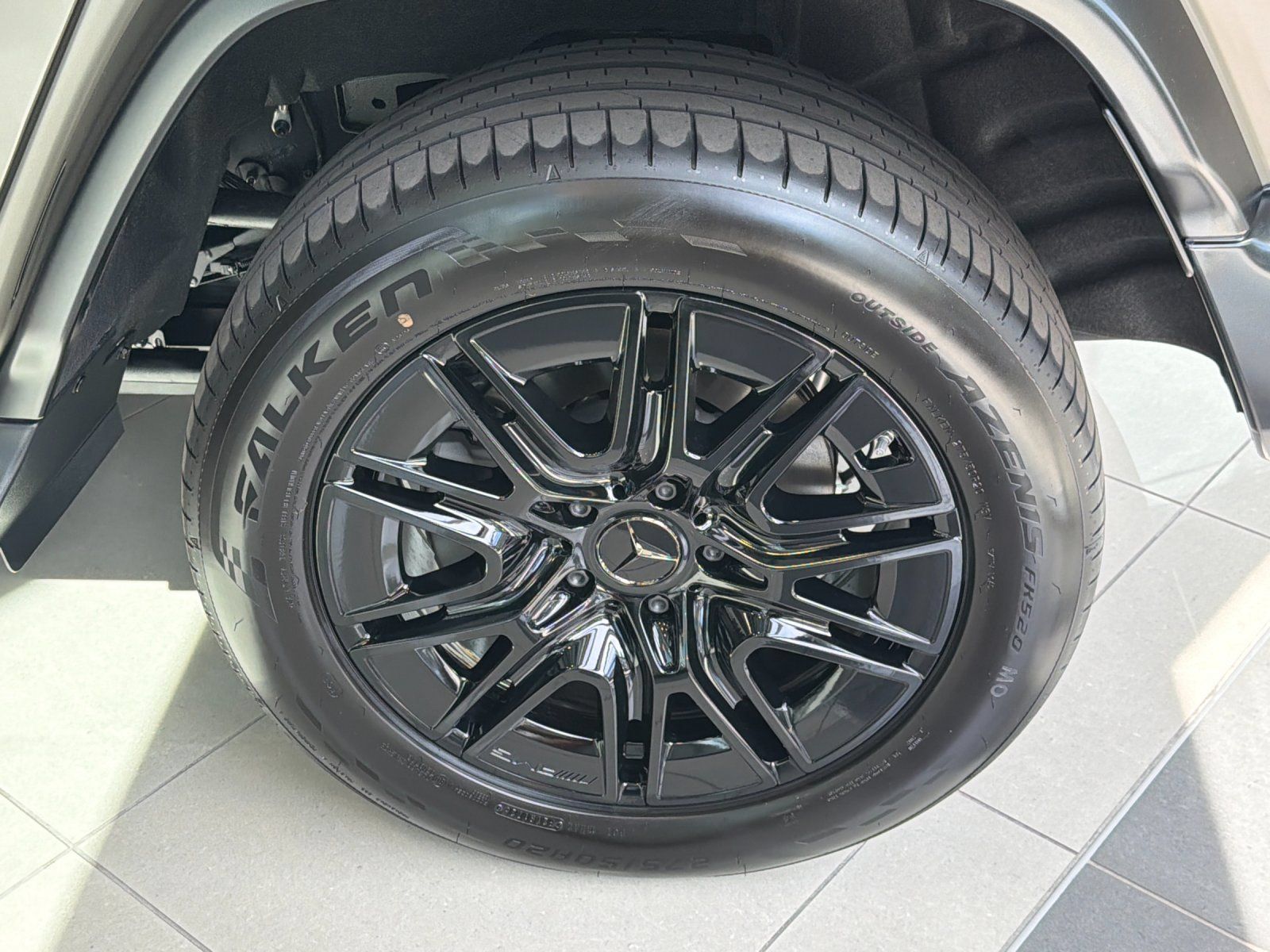 New 2027 Mercedes-Benz G 580 e image 23