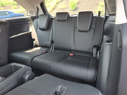Used 2025 Honda Odyssey Elite image 12