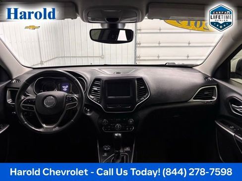 Used 2019 Jeep Cherokee Latitude w/ Comfort & Convenience Group AWD/4WD image 13