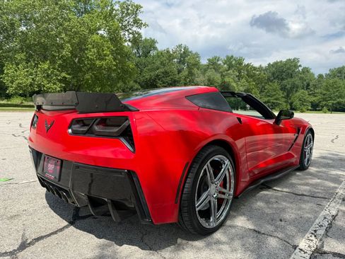 Used 2016 Chevrolet Corvette Stingray Coupe w/ Carbon Flash Badge Package RWD image 5