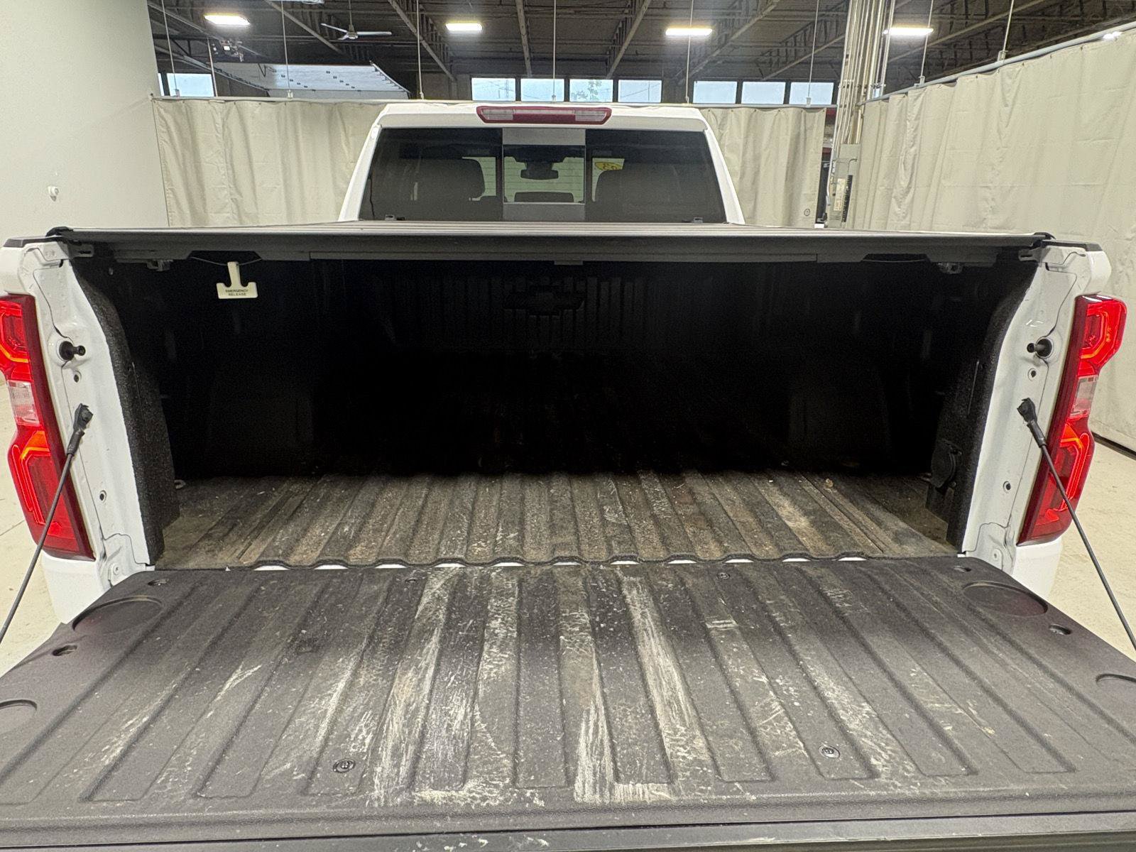 Used 2023 Chevrolet Silverado 1500 RST AWD/4WD image 37