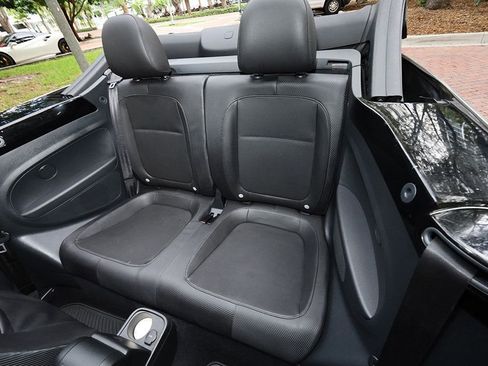 Used 2013 Volkswagen Beetle 2.0T image 29