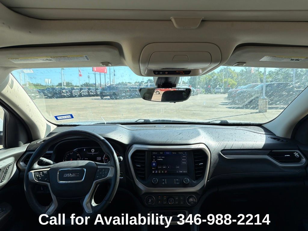 Used 2020 GMC Acadia Denali w/ Technology Package FWD image 9