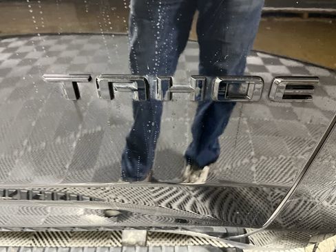 Used 2021 Chevrolet Tahoe Z71 image 11