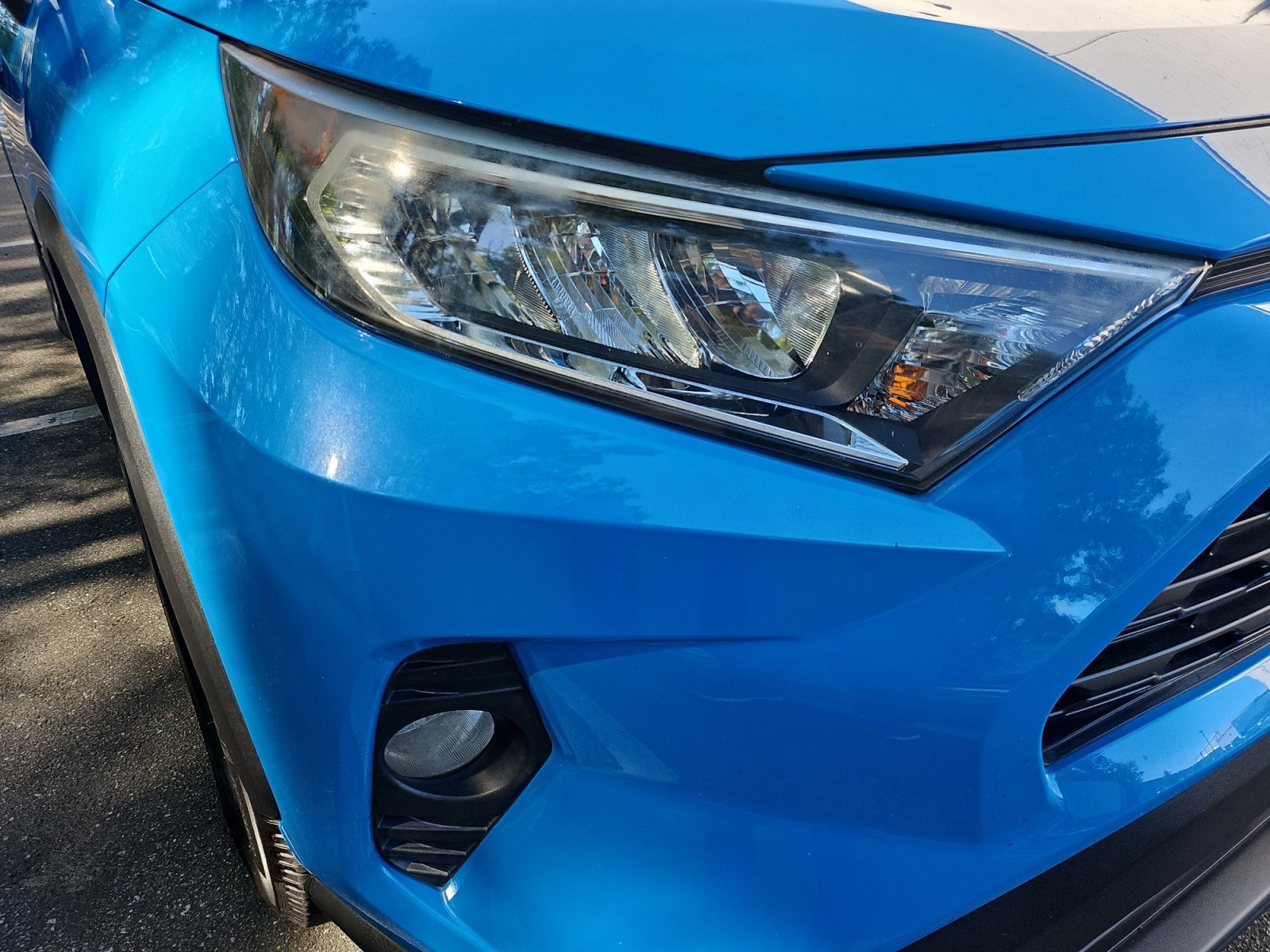 Used 2019 Toyota RAV4 XLE w/ Convenience Package FWD image 11