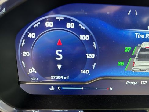 Used 2023 Chevrolet Silverado 1500 LTZ w/ LTZ Convenience Package II image 16