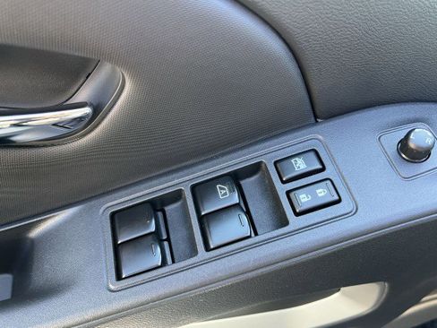 Used 2024 Nissan Frontier SV w/ SV Convenience Package image 22