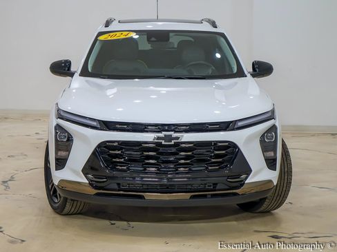 Used 2025 Chevrolet Trax ACTIV w/ Sunroof Package FWD image 5