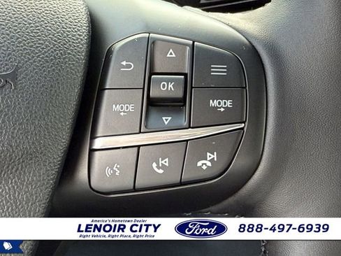 New 2025 Ford Maverick XLT w/ XLT Luxury Package FWD image 18