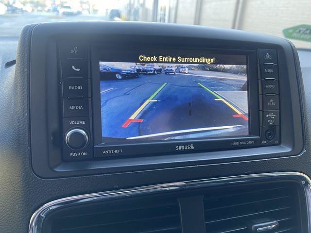 Used 2016 Dodge Grand Caravan FWD image 25