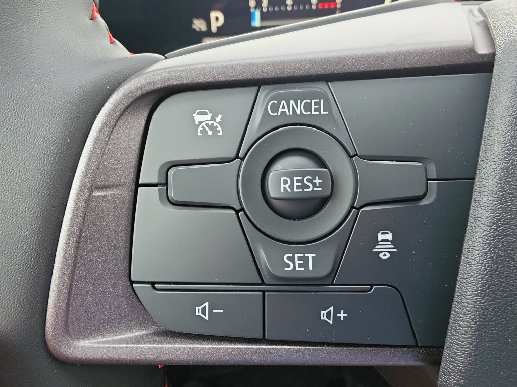 New 2027 Nissan Sentra SR w/ Floor Mat Package FWD image 32