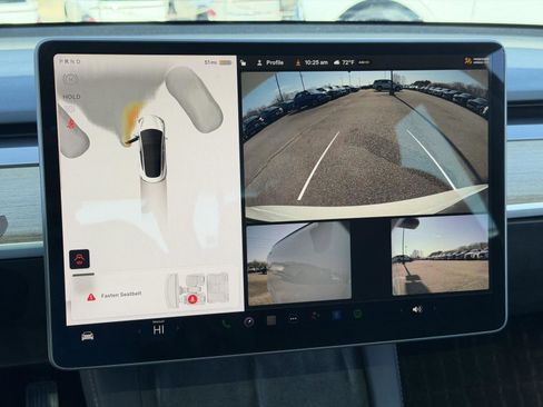 Used 2023 Tesla Model 3 Standard Range image 12