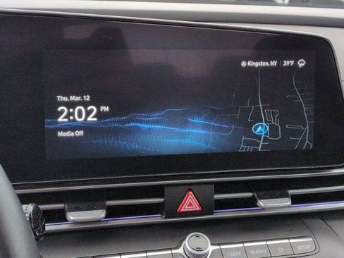 Used 2024 Hyundai Elantra SEL w/ Convenience Package image 25